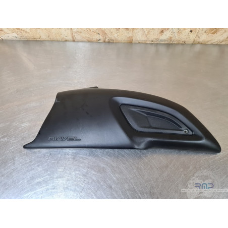 Ecope de réservoir gauche Ducati 1200 Diavel Dark 2015 à 2018 