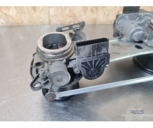 Rampe d'injection Ducati 1200 Diavel Dark 2015 à 2018 