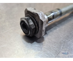 Axe de roue arrière Suzuki 600 GSXR 2008 à 2010 