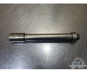 Axe de roue avant Suzuki 600 GSXR 2008 à 2010 