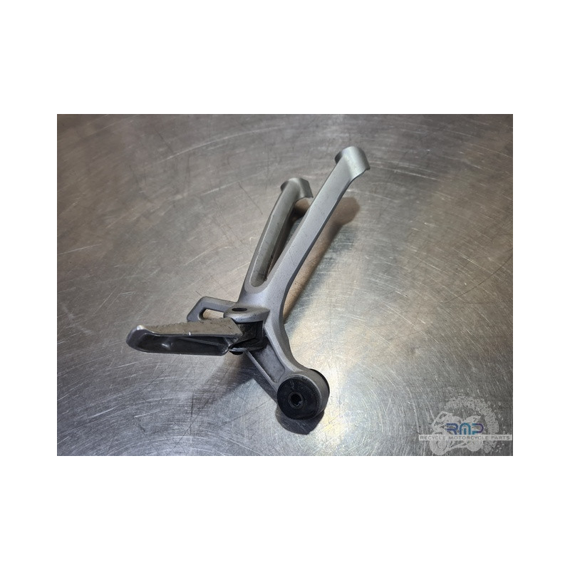 Platine repose pied passager droite Suzuki 600 GSXR 2008 à 2010 