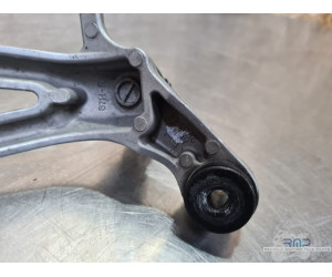 Platine repose pied passager droite Suzuki 600 GSXR 2008 à 2010 