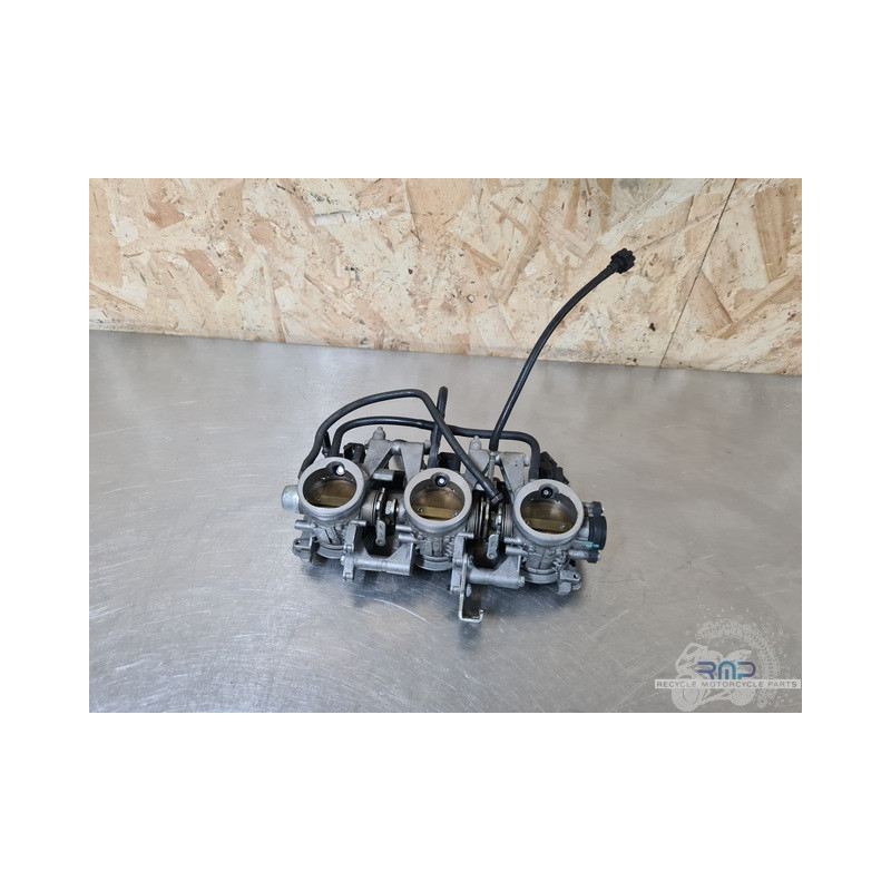 Rampe d'injection Triumph Daytona 675 2006 à 2008 