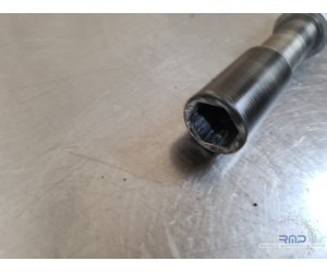 Axe de roue avant Triumph Daytona 675 2006 à 2008 