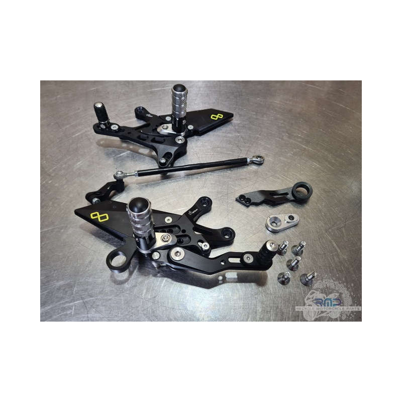 Paire de platine reculé Lightec Aprilia RSV4 2009 à 2014 