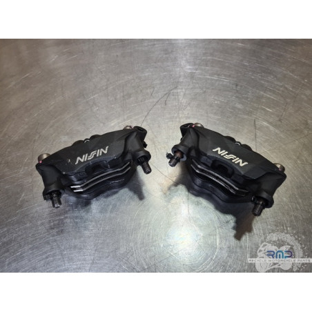 Paire d'étrier de frein avant Triumph Daytona 675 2013 à 2016 