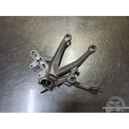 Platine repose pied droite Ducati Panigale V4 2025 