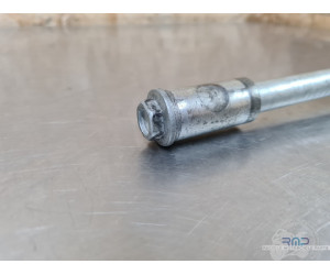 Axe de roue avant Suzuki 650 SV N 1999 à 2002 