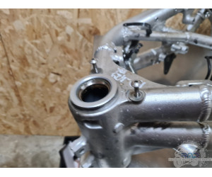 Cadre avec carte grise Suzuki 650 SV N 1999 à 2002 