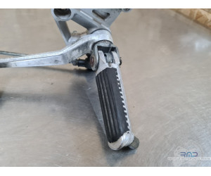 Platine repose pied gauche Suzuki 650 SV N 1999 à 2002 