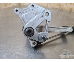 Platine repose pied gauche Suzuki 650 SV N 1999 à 2002 