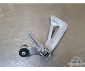 Platine repose pied passager droite Suzuki 650 SV N 1999 à 2002 