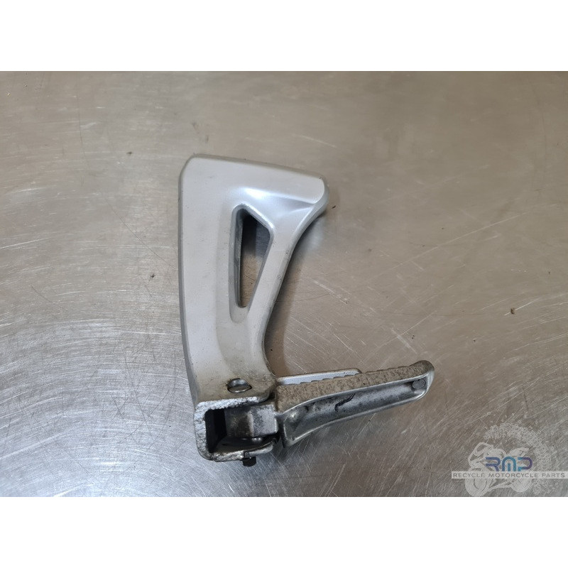 Platine repose pied passager gauche Suzuki 650 SV N 1999 à 2002 
