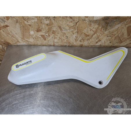 Flanc de carénage gauche Husqvarna 401 Vitpilen 2020 à 2024 