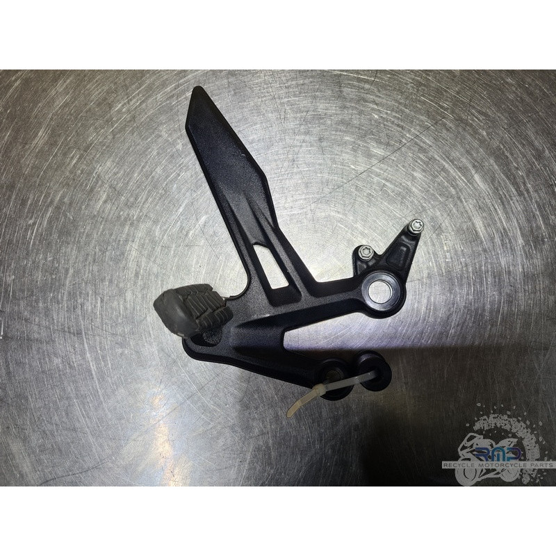 Platine repose pied droite KTM 790 Duke 2018 à 2020 