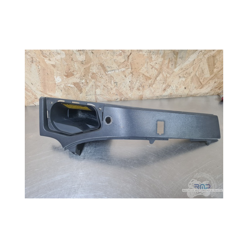 Cache sur flanc de carénage droit Honda ST 1100 Pan européan 1992 à 2001 