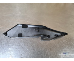 Cache sous réservoir droit MV Agusta F4 1000 2010 à 2012 