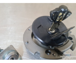 Trappe a carburant + serrure de selle passager Suzuki GSXR 1300 Hayabusa 2022 à 2025 
