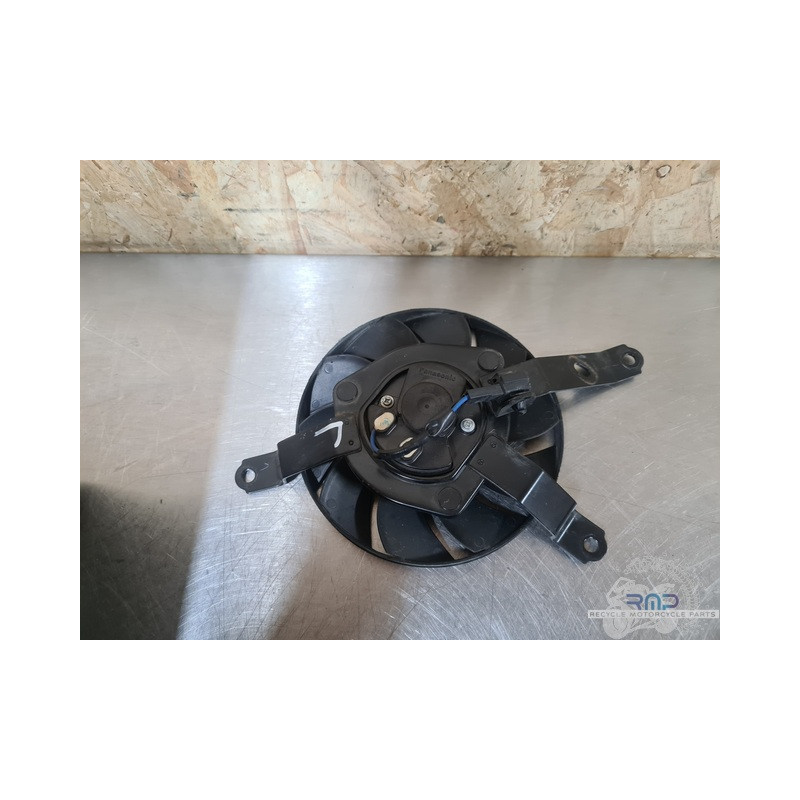 Ventilateur de radiateur gauche Suzuki GSXR 1300 Hayabusa 2022 à 2025 