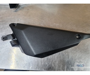 Cachecadredroit2 Kawasaki Z 650 2017 à 2019 