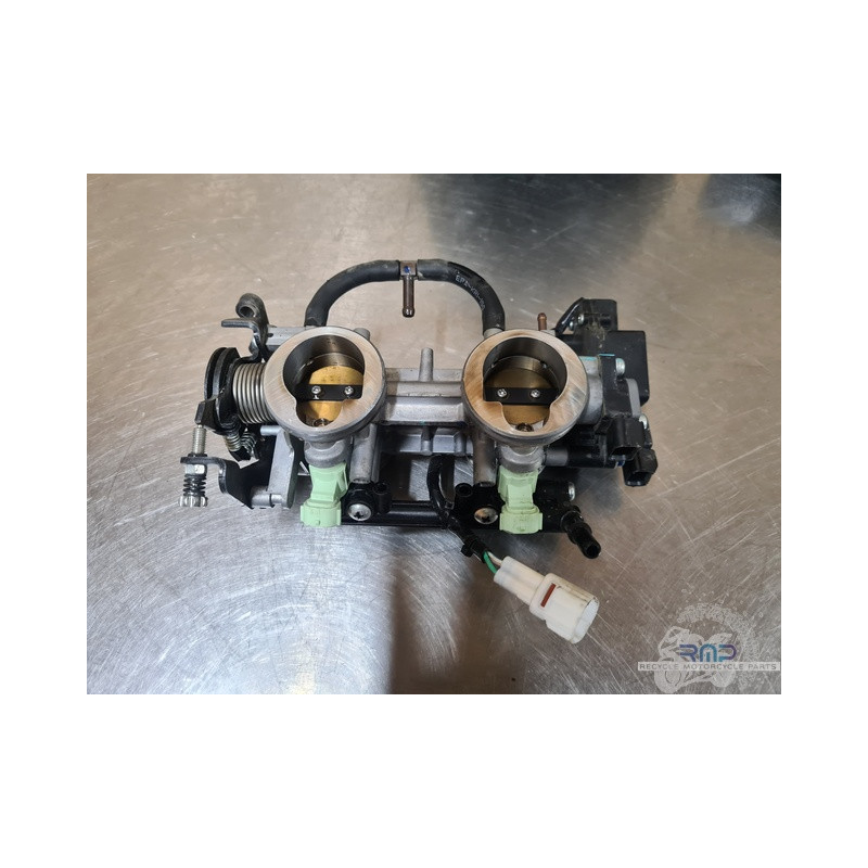 Rampe d'injection Kawasaki Z 650 2017 à 2019 