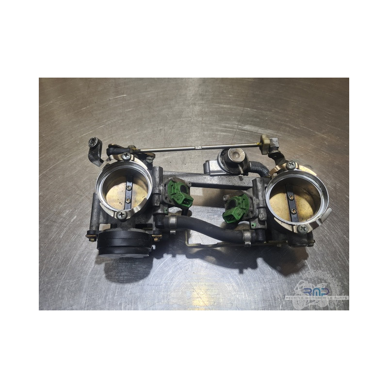 Rampe d'injection Ducati Monster S4R 996 2003 à 2006 