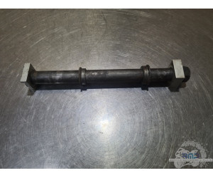 Axe de roue arrière Yamaha 1300 XJR 1999 à 2001 