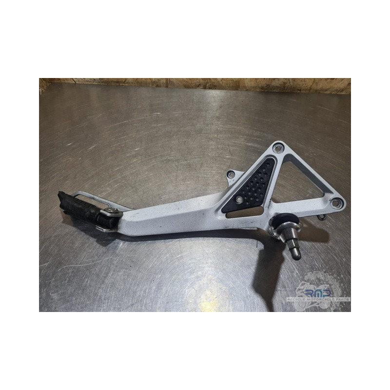 Platine repose pied droite Honda 600 Hornet 2002 à 2004 