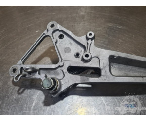 Platine repose pied droite Honda 600 Hornet 2002 à 2004 