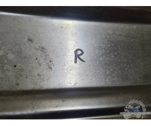 Cache sous selle droit Yamaha 1200 V-Max 1984 à 2003 