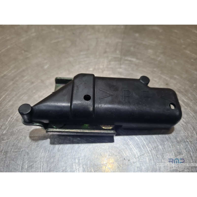 Verrouillage de selle passager Yamaha YZF R1 2000 à 2001 