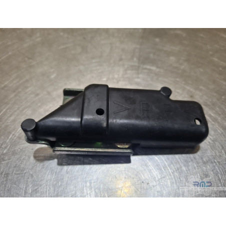 Verrouillage de selle passager Yamaha YZF R1 2000 à 2001 