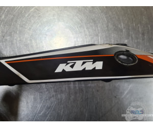 Coque arrière gauche KTM 390 Duke 2013 à 2016 