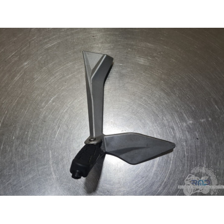 Platine repose pied passager gauche KTM 390 Duke 2013 à 2016 