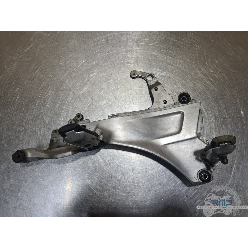 Platine repose pied droite Honda ST 1100 Pan Européan 1992 à 2001 