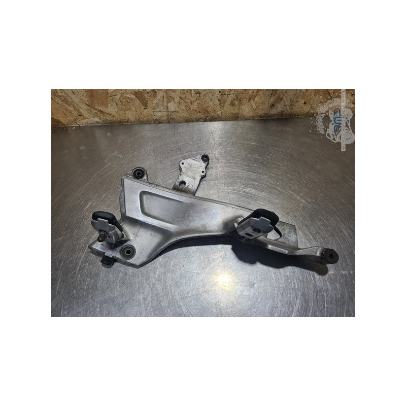 Platine repose pied gauche Honda ST 1100 Pan Européan 1992 à 2001 