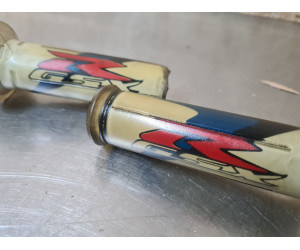 Paire de revêtement de poignée 750 GSXR 2000 à 2003