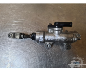 Maitre cylindre de frein...