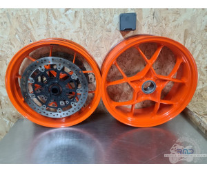 KTM 1290 Superduke GT 2019 à 2024 