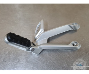 Platine repose pied passager droite Triumph 900 Tiger Rally Pro 2020 à 2026 