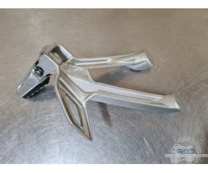 Platine repose pied passager droite Triumph 900 Tiger Rally Pro 2020 à 2026 