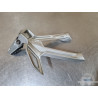 Platine repose pied passager droite Triumph 900 Tiger Rally Pro 2020 à 2026 