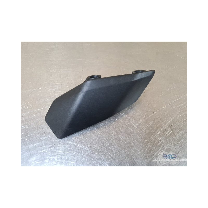 Cache plastique droit BMW F900R 2019 à 2026 