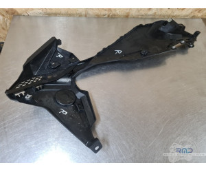Cache sous réservoir droit BMW F900R 2019 à 2026 