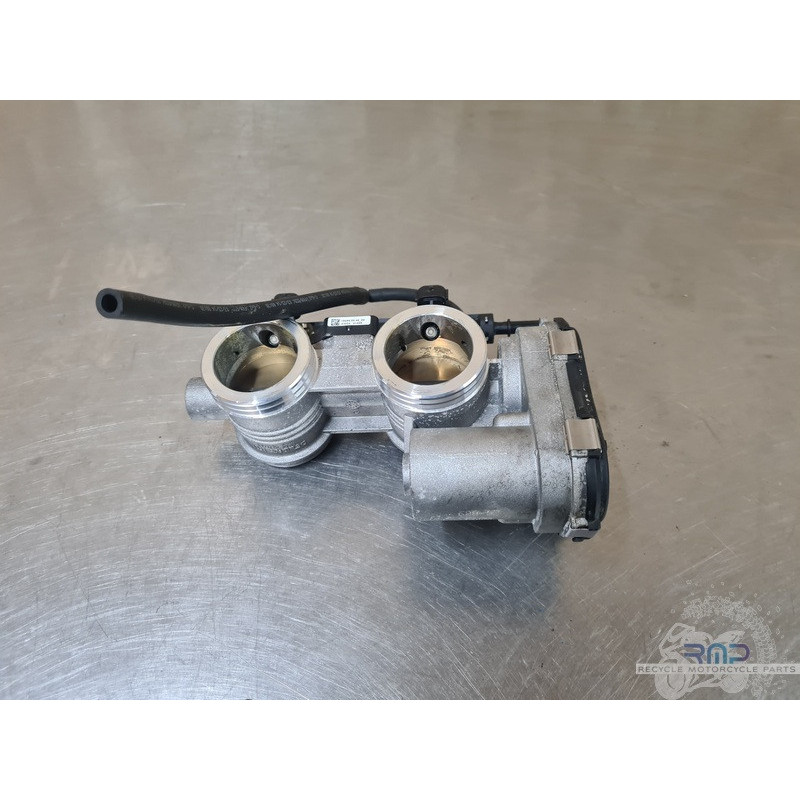 Rampe d'injection KTM 890 SMT 2023 à 2026 