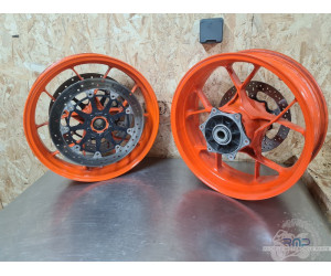 KTM 890 SMT 2023 à 2026 