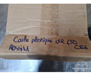 Cache plastique Suzuki 650 DR asuppri 