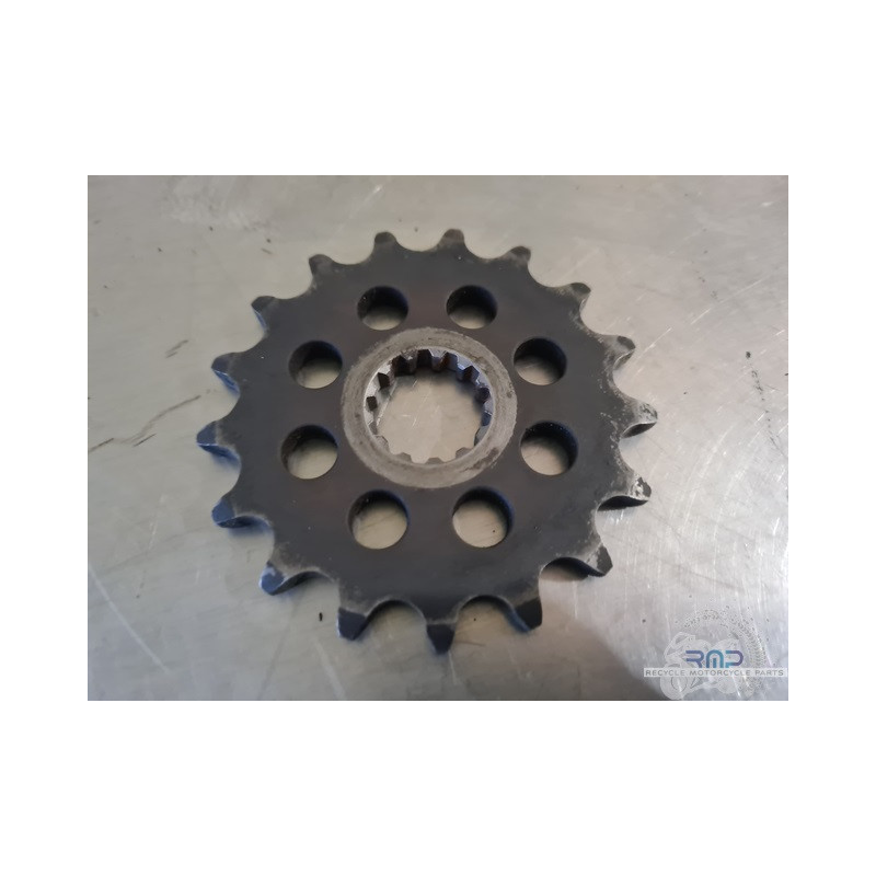 750 GSR output sprocket 2011 to 2015