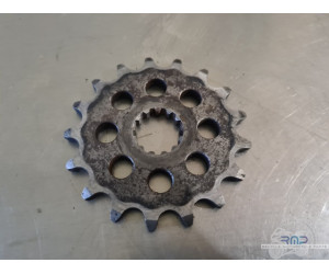 750 GSR output sprocket 2011 to 2015