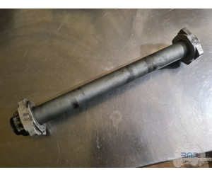 Axe de roue arrière 959...
